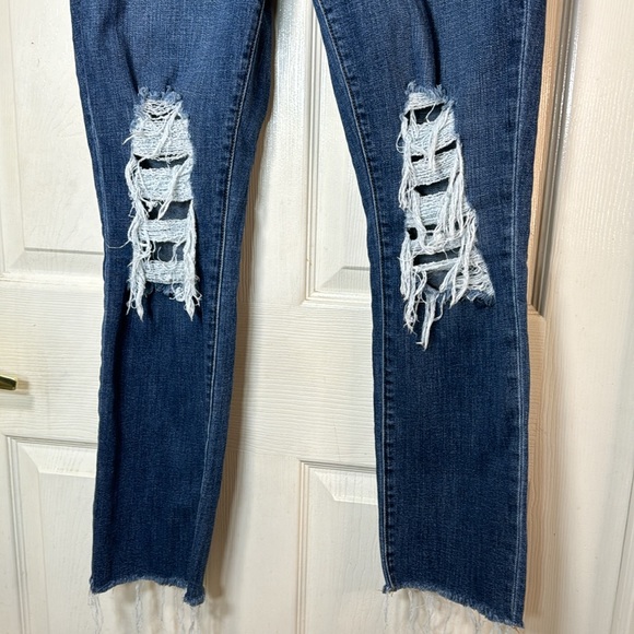 L’Agence Luna High Rise Chain Detail Distressed Frayed Hem Jeans Size 30 - Picture 4 of 8